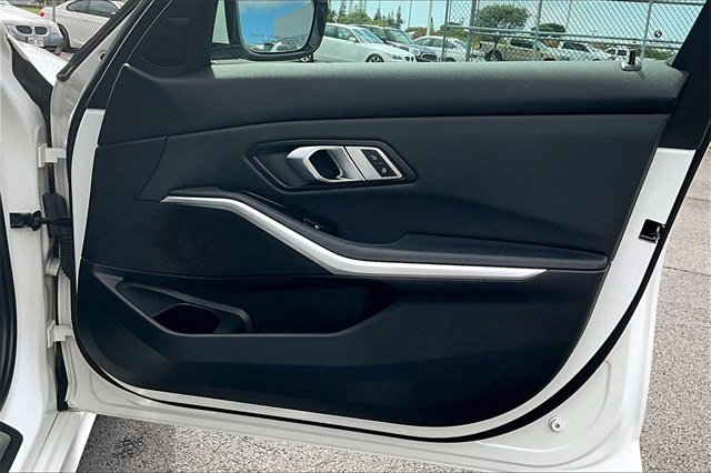 Used 2020 BMW 330i Sedan image 19