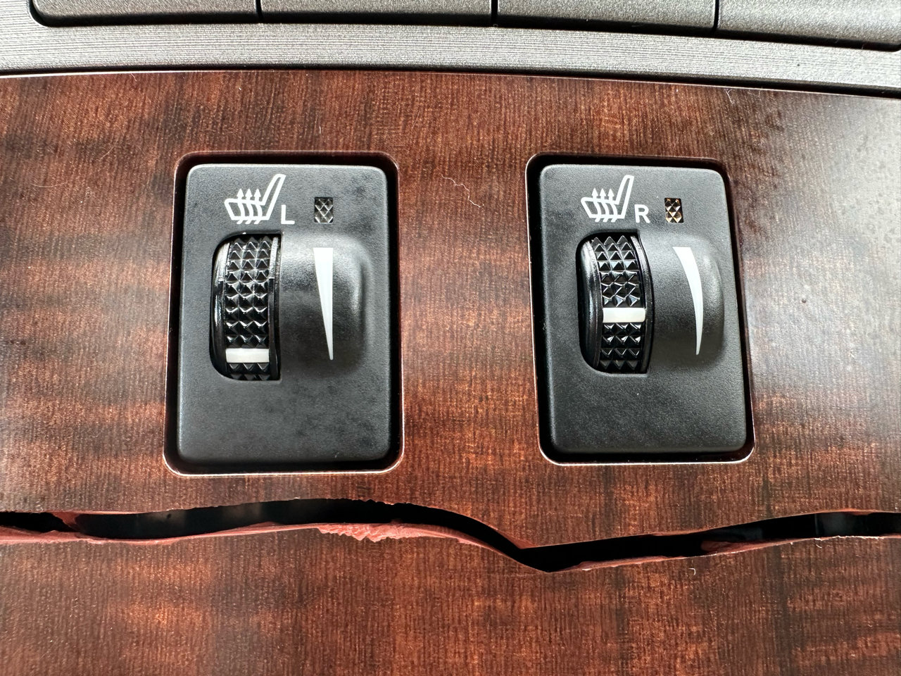 Used 2010 Toyota Venza image 24