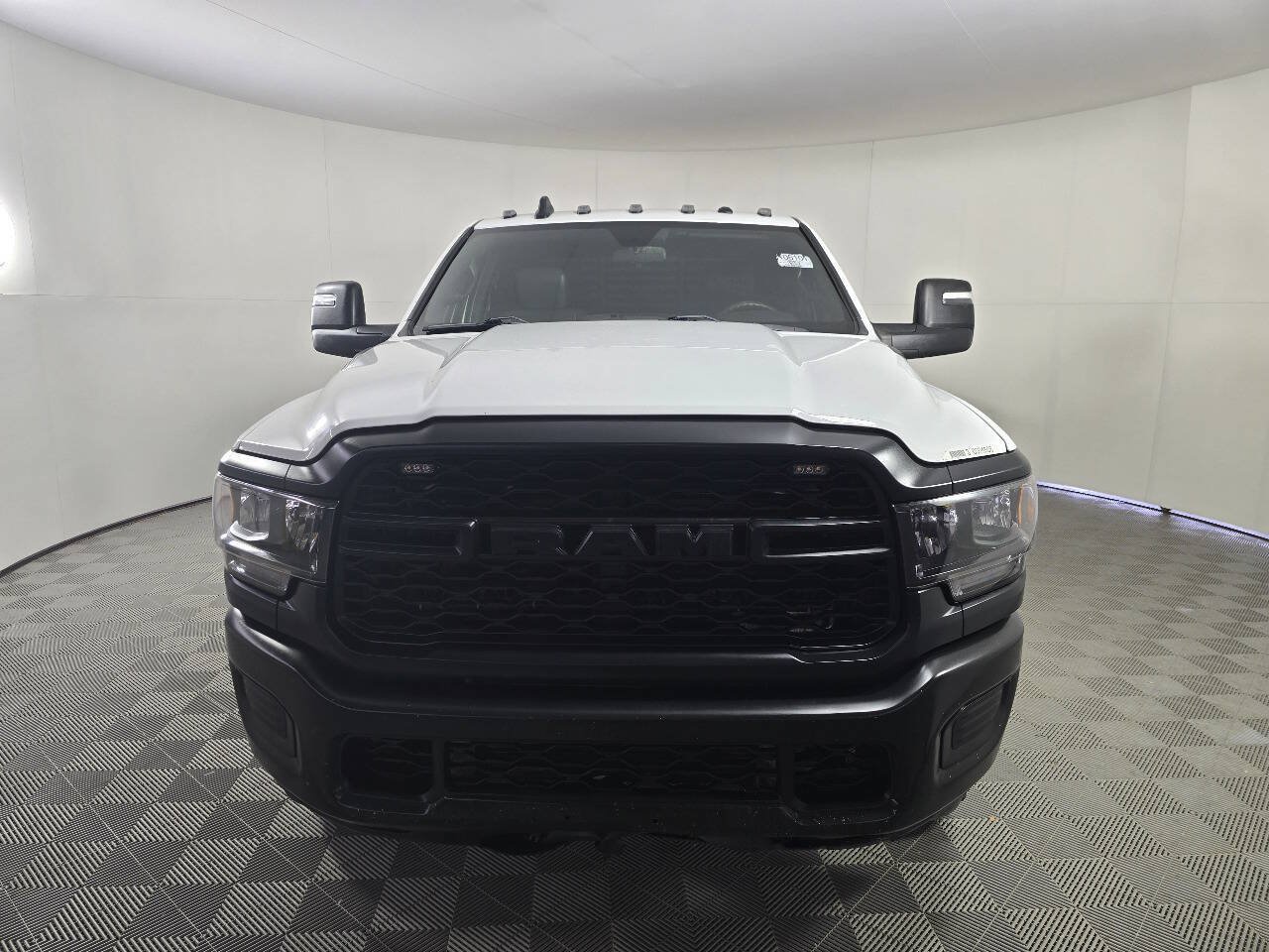 Used 2024 RAM 3500 Tradesman w/ Max Tow Package AWD/4WD image 4