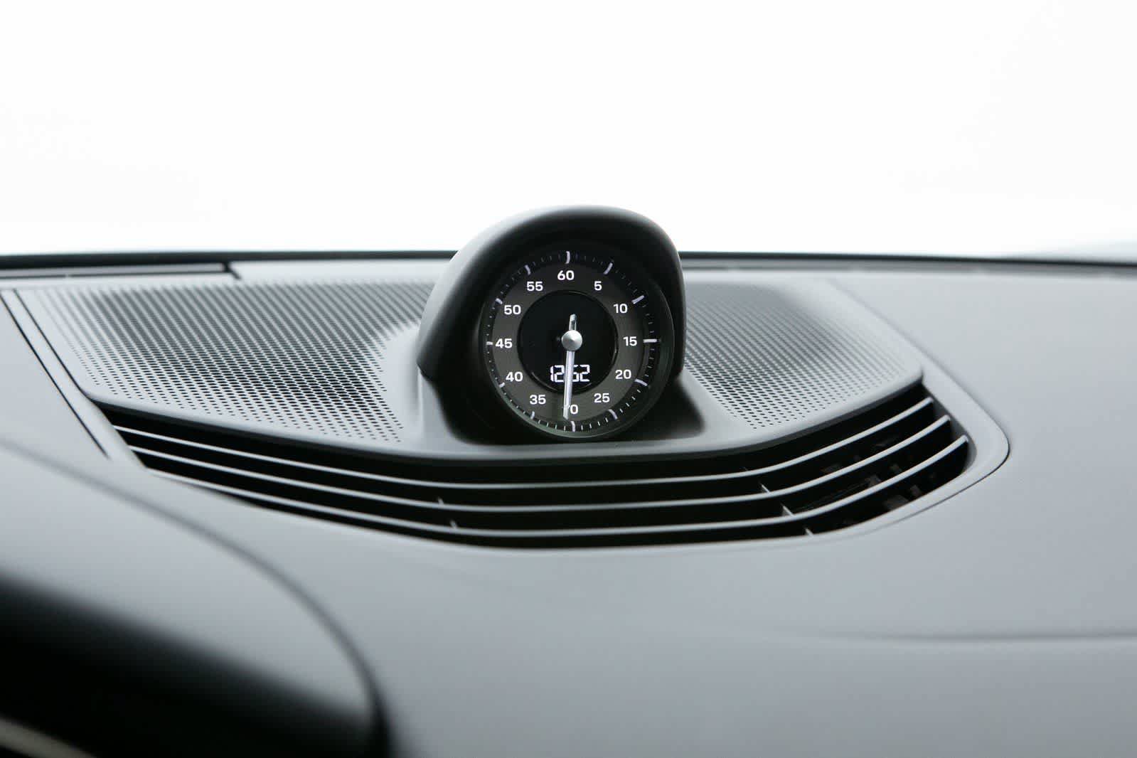New 2026 Porsche Taycan Turbo AWD/4WD image 24