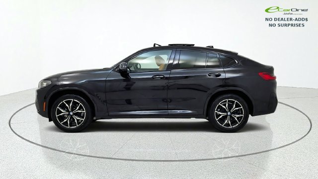 Used 2024 BMW X4 xDrive30i w/ Premium Package AWD/4WD image 5