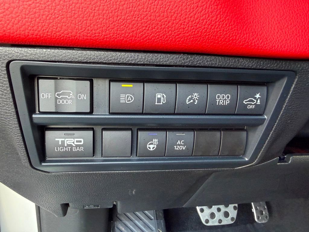 Used 2025 Toyota Sequoia TRD Pro AWD/4WD image 19