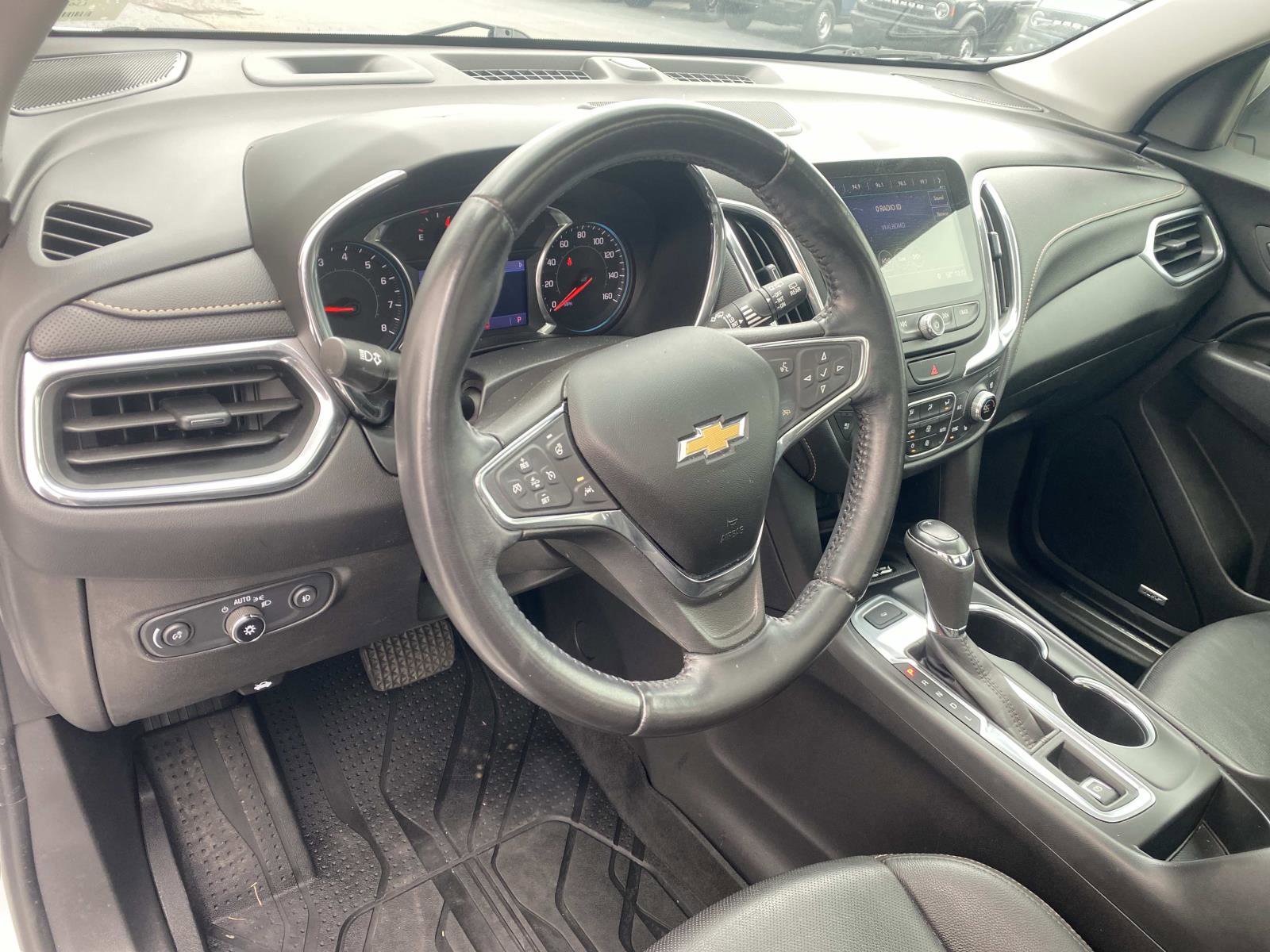 Used 2020 Chevrolet Equinox Premier image 22