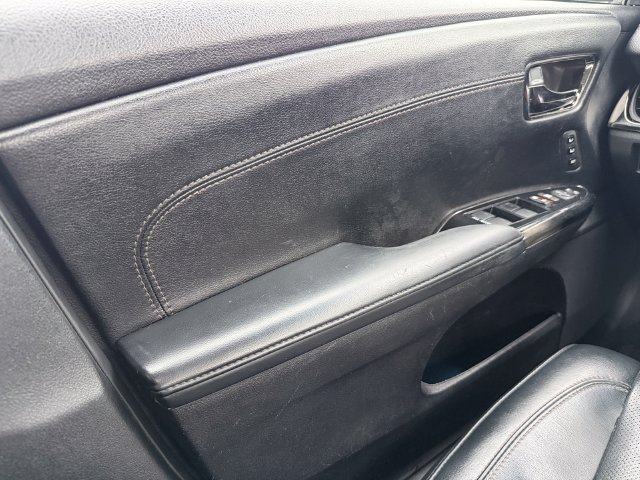 Used 2014 Toyota Avalon Limited FWD image 31