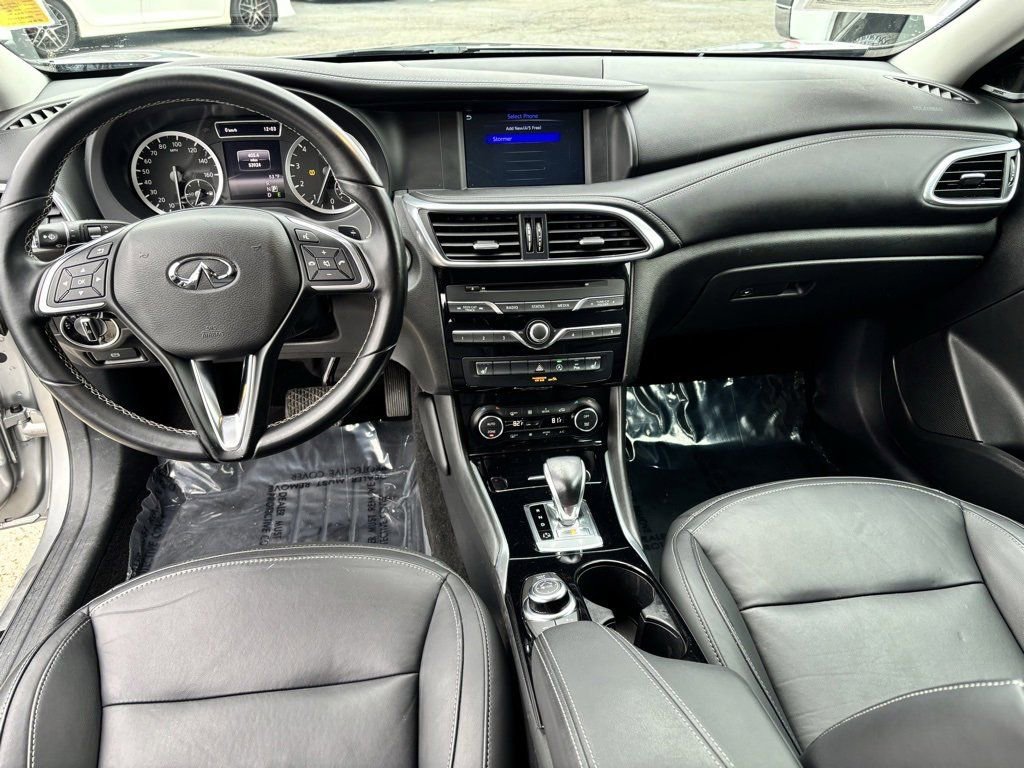 Used 2018 INFINITI QX30 Premium w/ Technology Package image 9