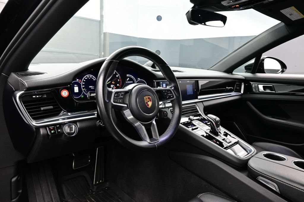 Certified 2020 Porsche Panamera 4 AWD/4WD image 4