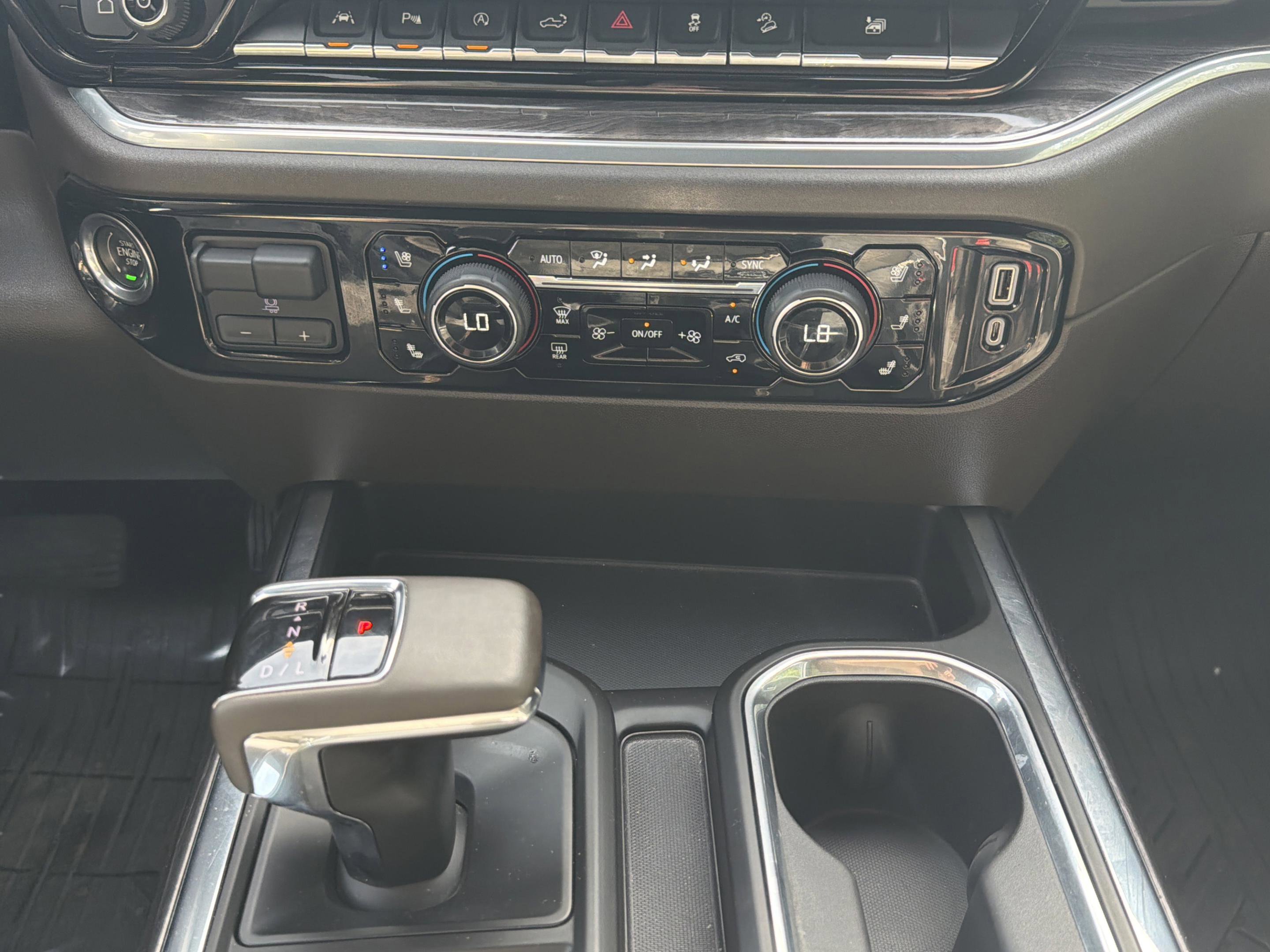 Used 2023 Chevrolet Silverado 1500 LTZ AWD/4WD image 27