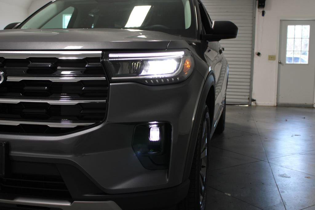 New 2026 Ford Explorer Active w/ Active Comfort Package image 48