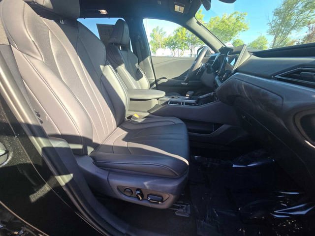 Certified 2025 Lexus TX 500h AWD w/ Technology Package image 11