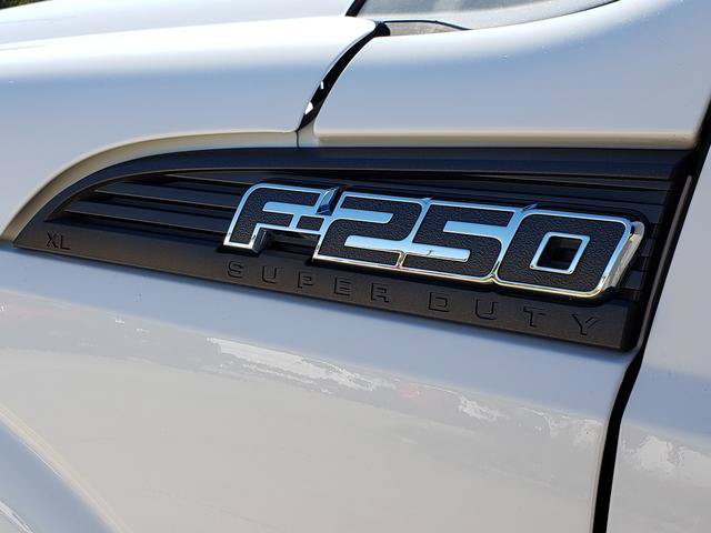 Used 2015 Ford F250 XL RWD image 11