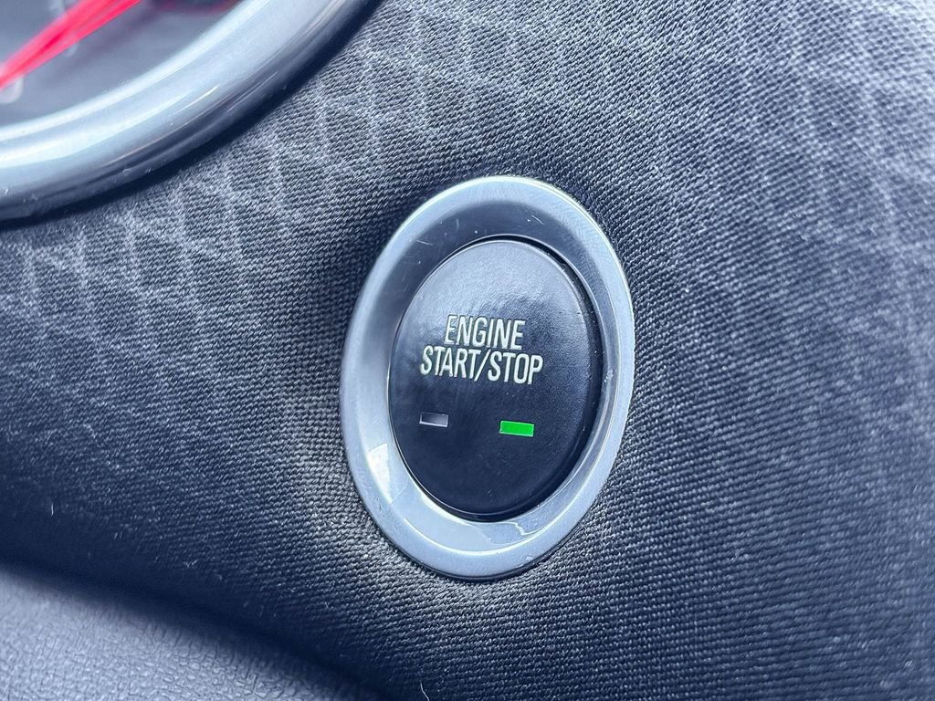 Used 2018 Chevrolet Malibu LT image 24
