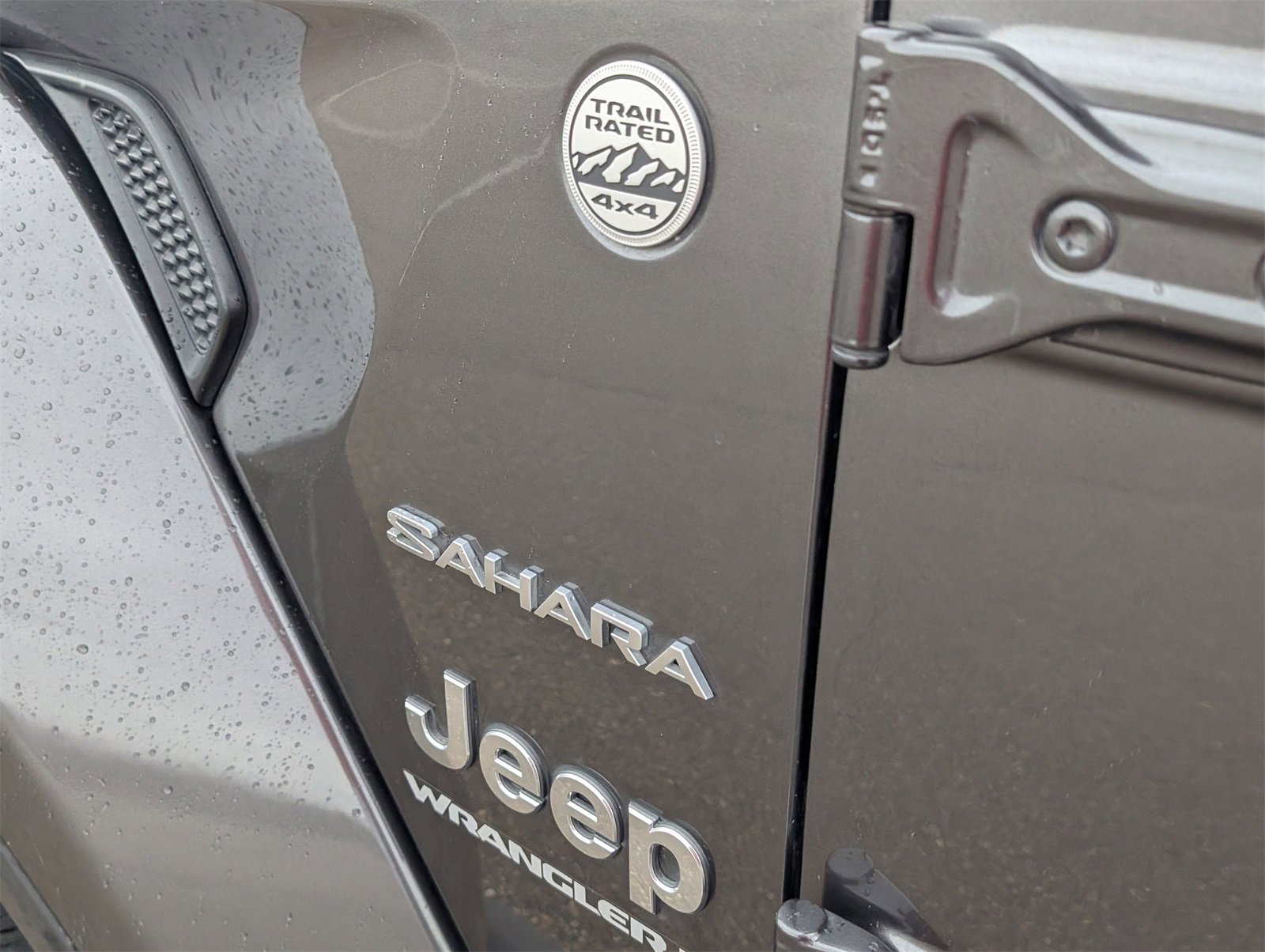 Used 2023 Jeep Wrangler Sahara w/ Cold Weather Group image 24