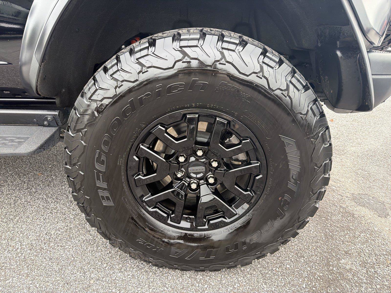 Used 2025 Ford Bronco Raptor AWD/4WD image 18