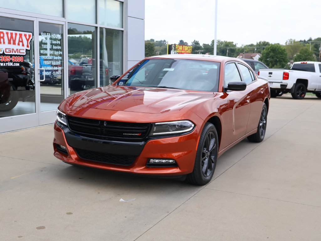 Used 2023 Dodge Charger SXT w/ Blacktop Package AWD/4WD image 6