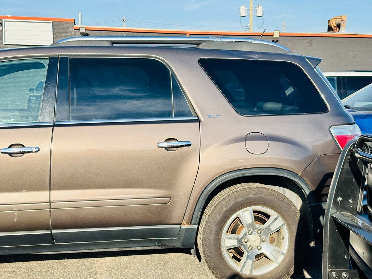 Used 2008 GMC Acadia SLT w/ Convenience Package FWD image 6