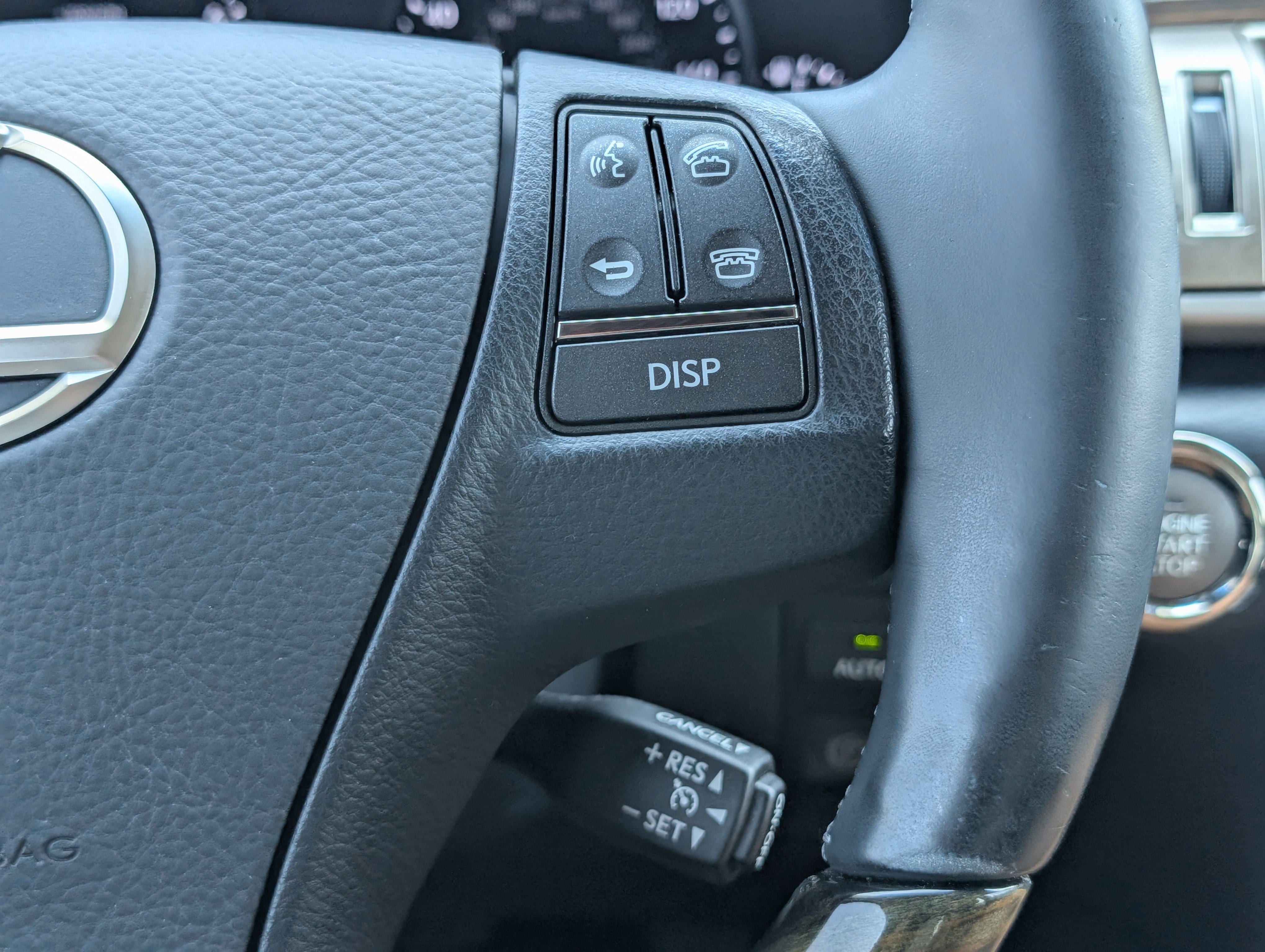 Used 2015 Lexus LS 460 image 16