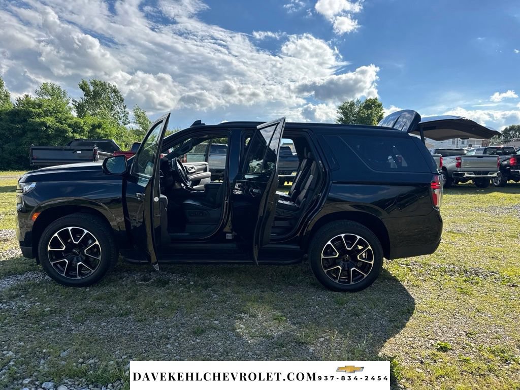 Used 2021 Chevrolet Tahoe RST w/ Luxury Package AWD/4WD image 38
