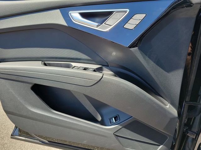 Used 2023 Audi Q4 e-tron Prestige image 20