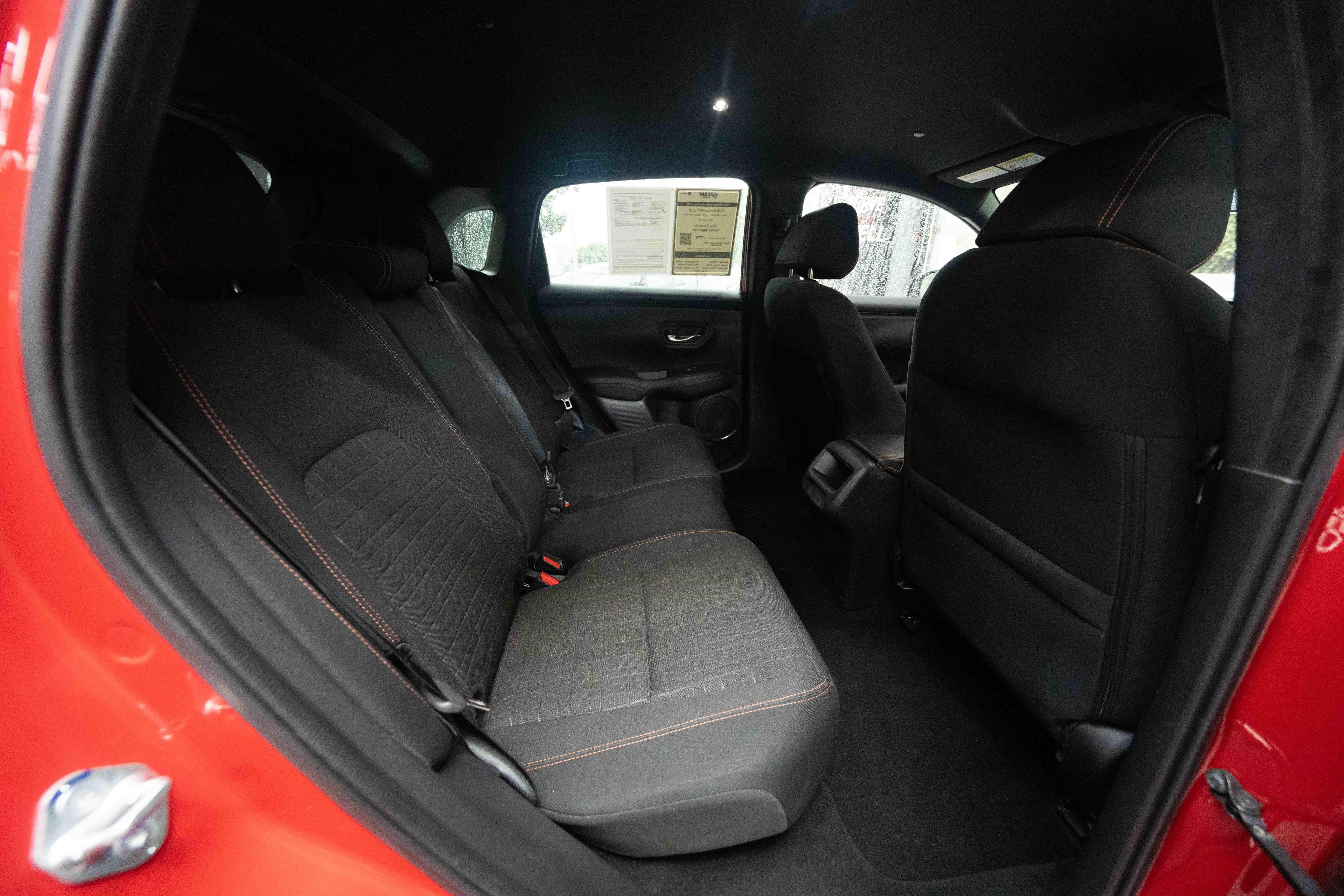 Used 2025 Honda HR-V Sport image 25