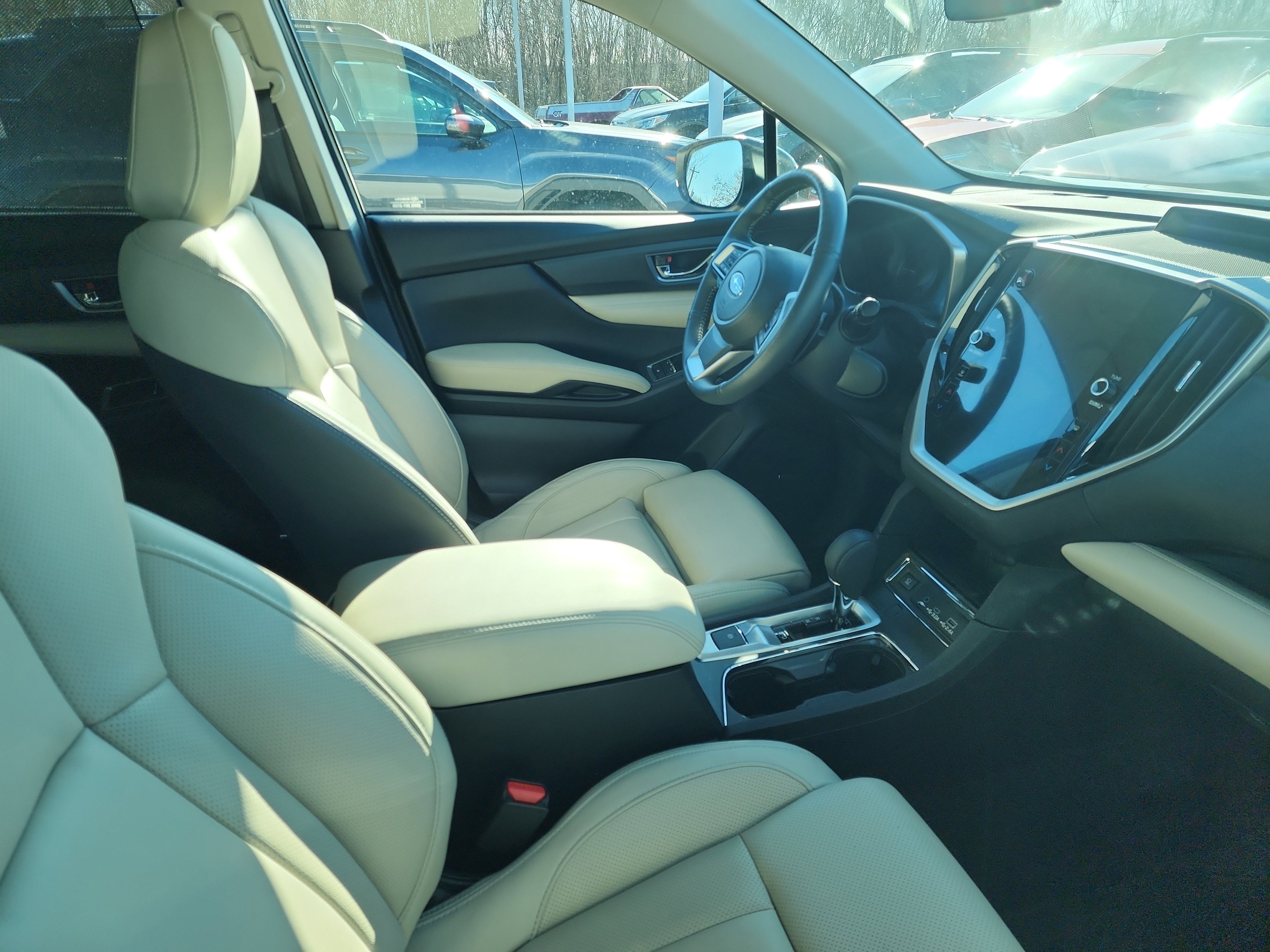 Certified 2024 Subaru Ascent Limited w/ Technology Package image 9