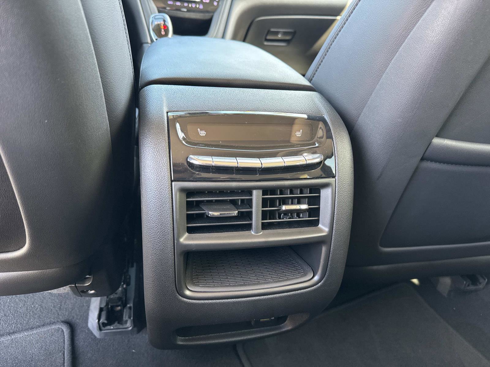 Used 2018 Cadillac XT5 Premium Luxury image 18