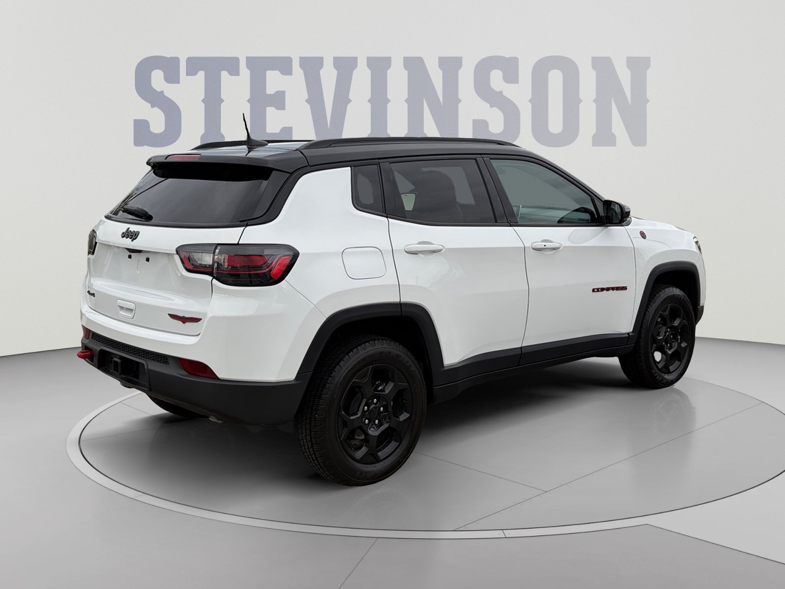Used 2023 Jeep Compass Trailhawk w/ Trailhawk Elite Group AWD/4WD image 5