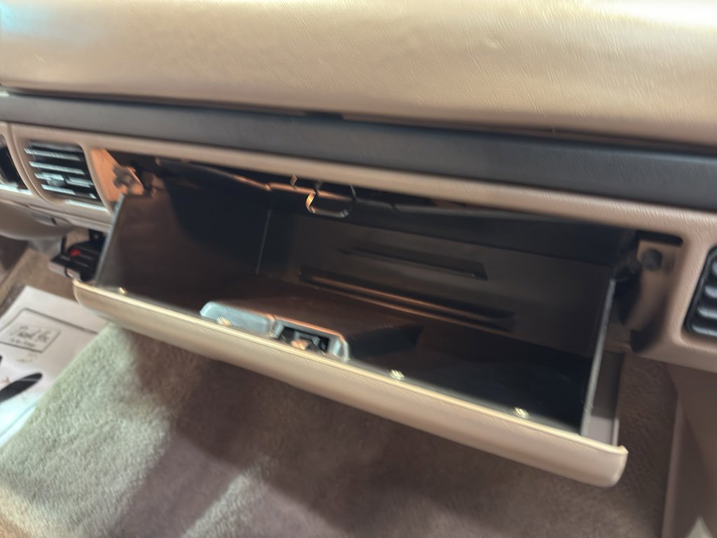 Used 1997 Ford F350 XLT image 21