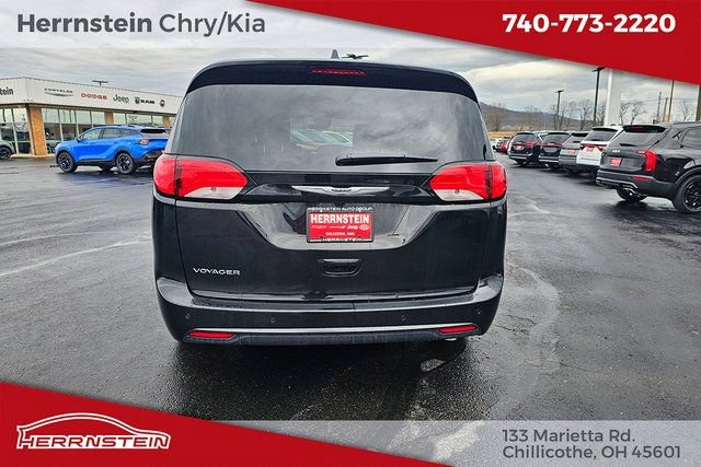 New 2026 Chrysler Voyager LX FWD image 32