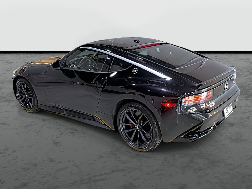 New 2025 Nissan Z Performance w/ Floor Mat Package RWD image 2