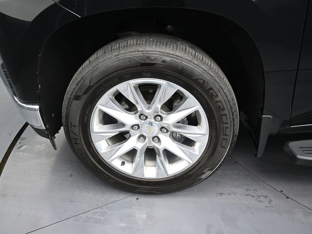Used 2022 Chevrolet Silverado 1500 LTZ image 9
