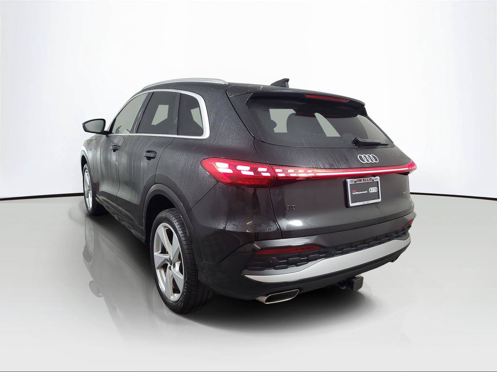 Certified 2025 Audi Q5 Premium Plus AWD/4WD image 4