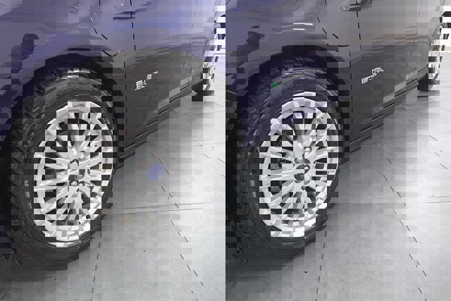 Used 2017 Ford Focus Electric Hatchback image 29