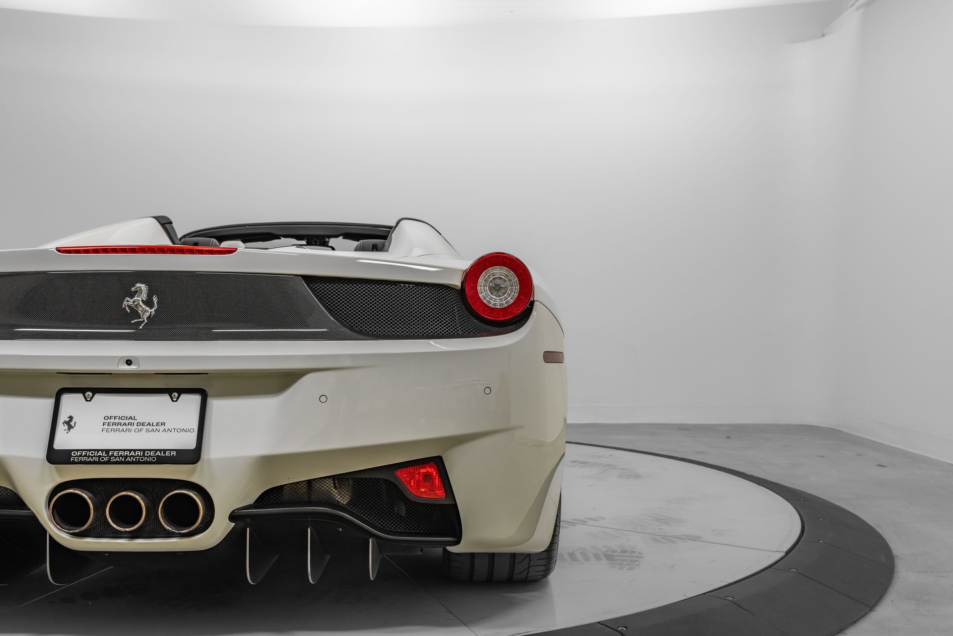 Certified 2014 Ferrari 458 Spider image 48