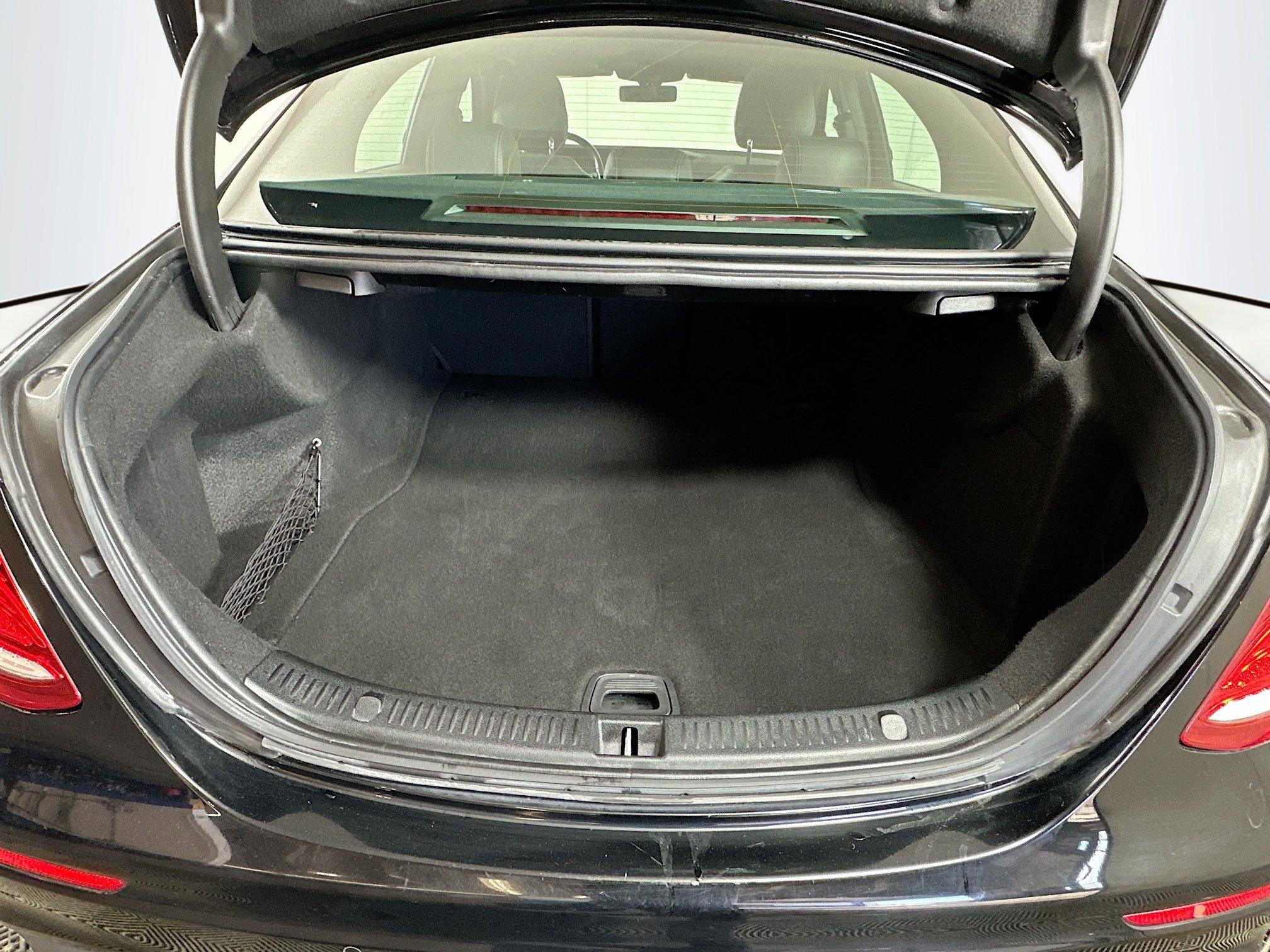 Used 2020 Mercedes-Benz E 450 4MATIC Sedan image 26