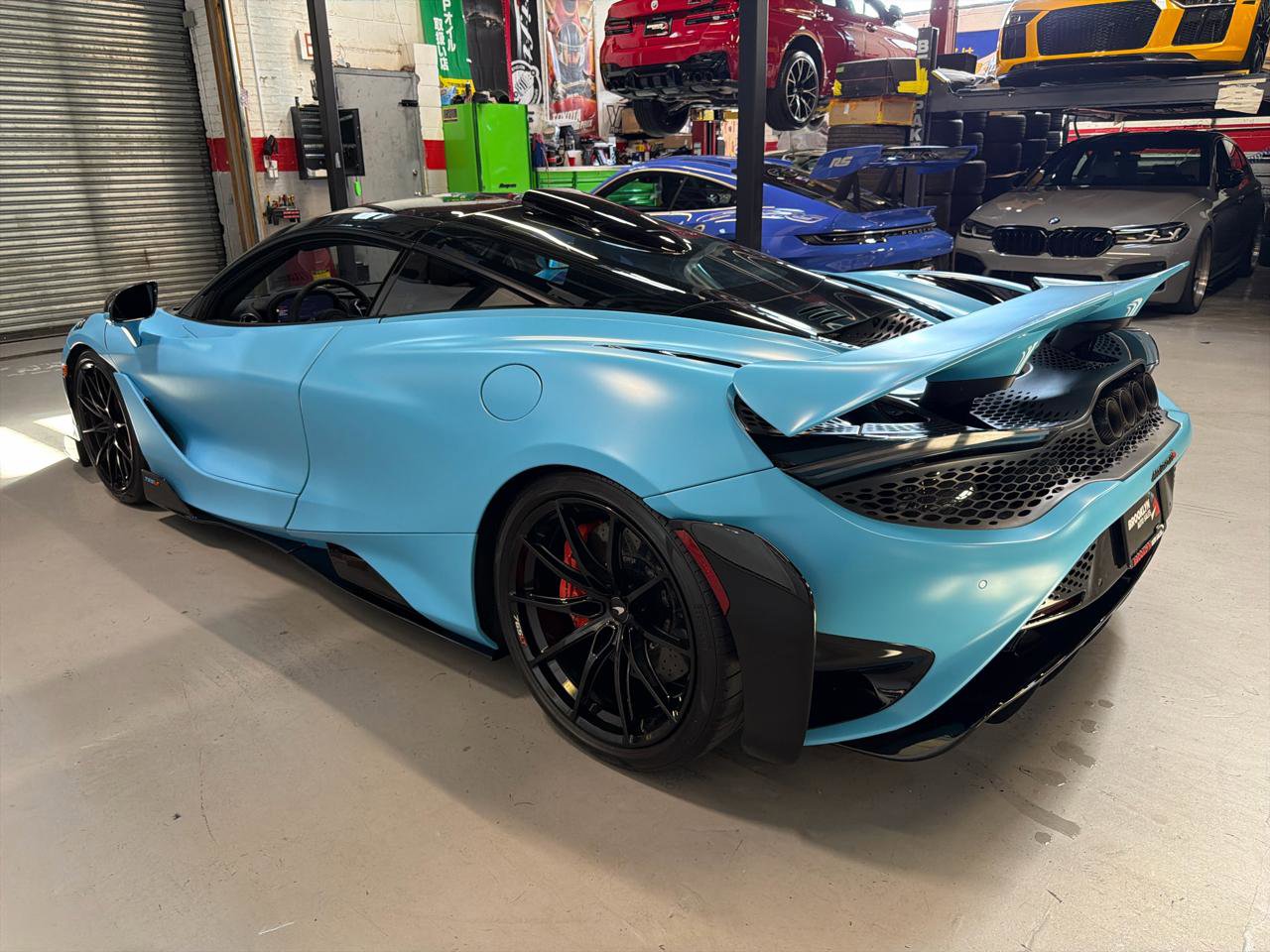 Used 2021 McLaren 765LT RWD image 9