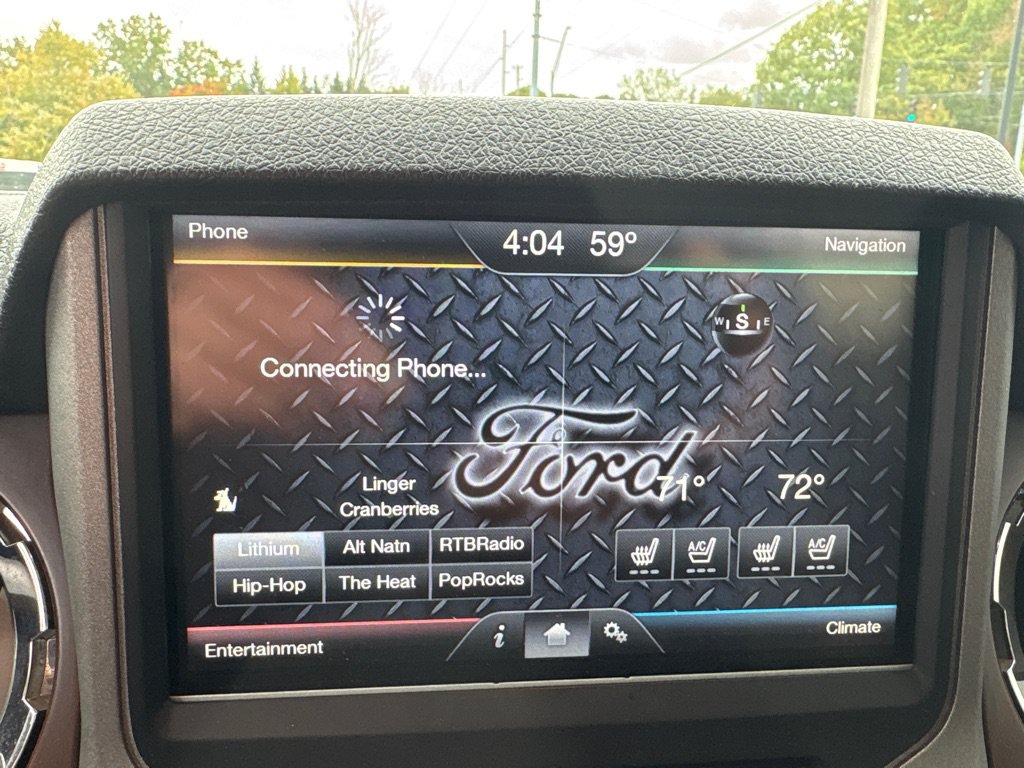 Used 2016 Ford F250 Lariat w/ Lariat Ultimate Package AWD/4WD image 17