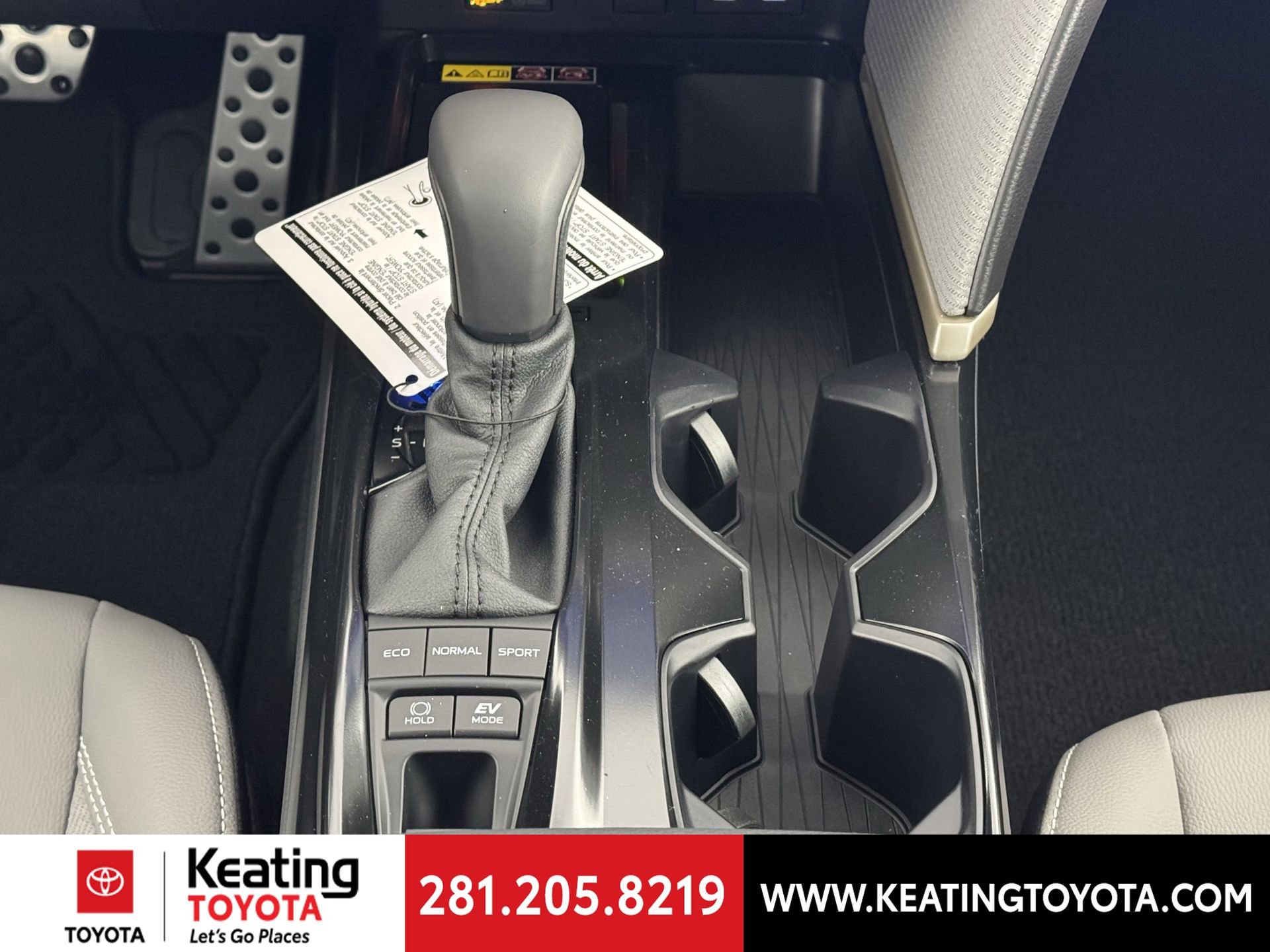 New 2026 Toyota Camry SE FWD image 9