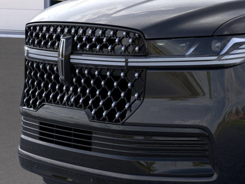 New 2025 Lincoln Navigator Black Label image 17