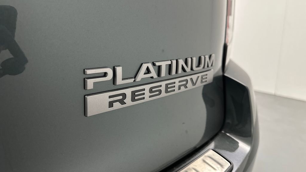 New 2025 Nissan Armada Platinum Reserve image 21