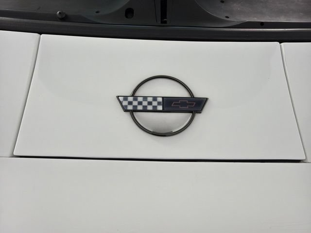 Used 1993 Chevrolet Corvette Coupe RWD image 24