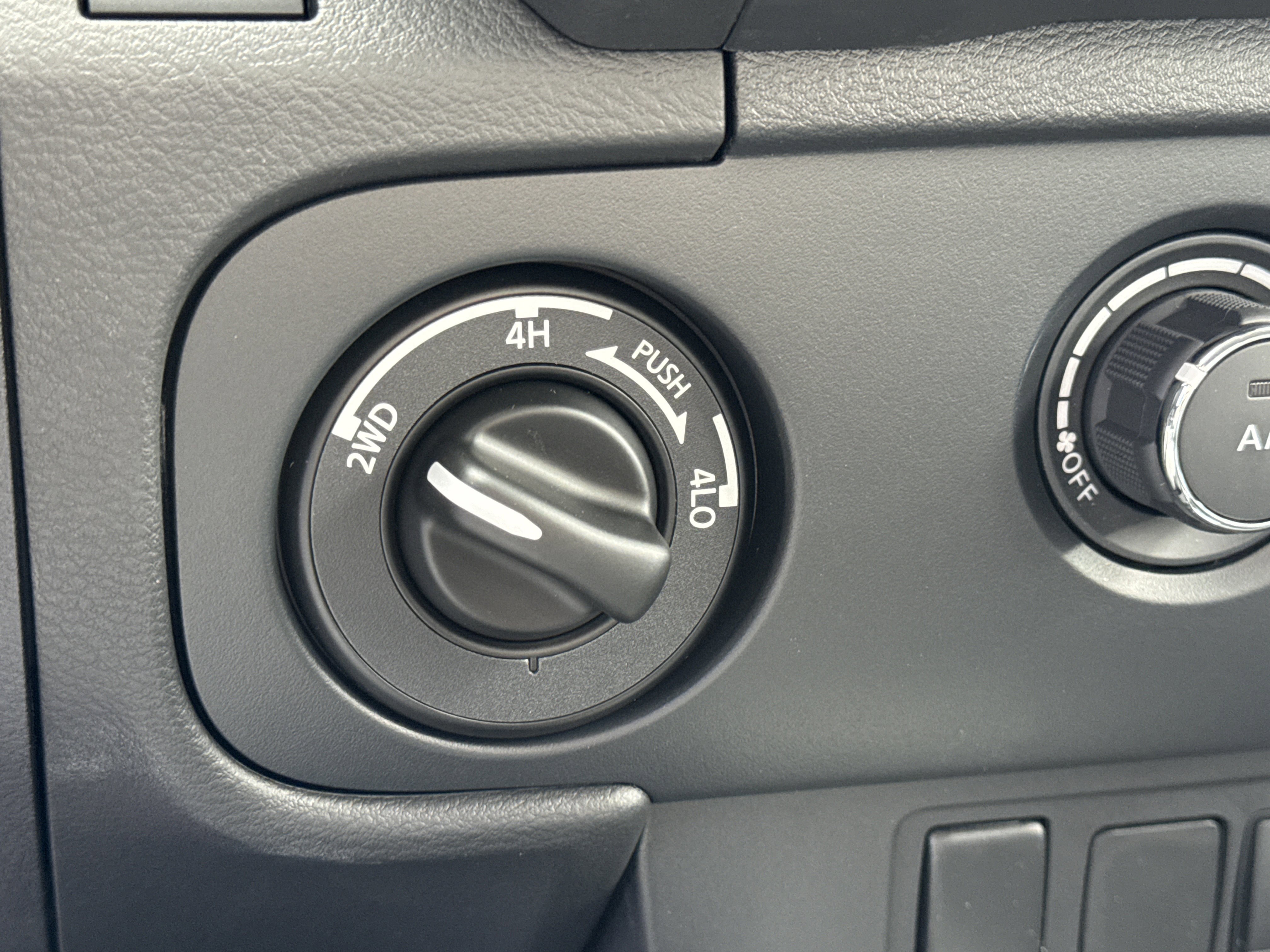 New 2026 Nissan Frontier S image 23