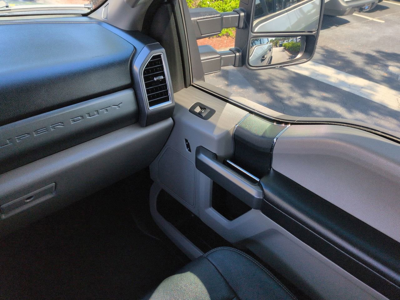 Used 2017 Ford F250 XLT AWD/4WD image 16