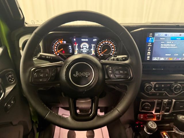 Used 2025 Jeep Wrangler Willys image 13