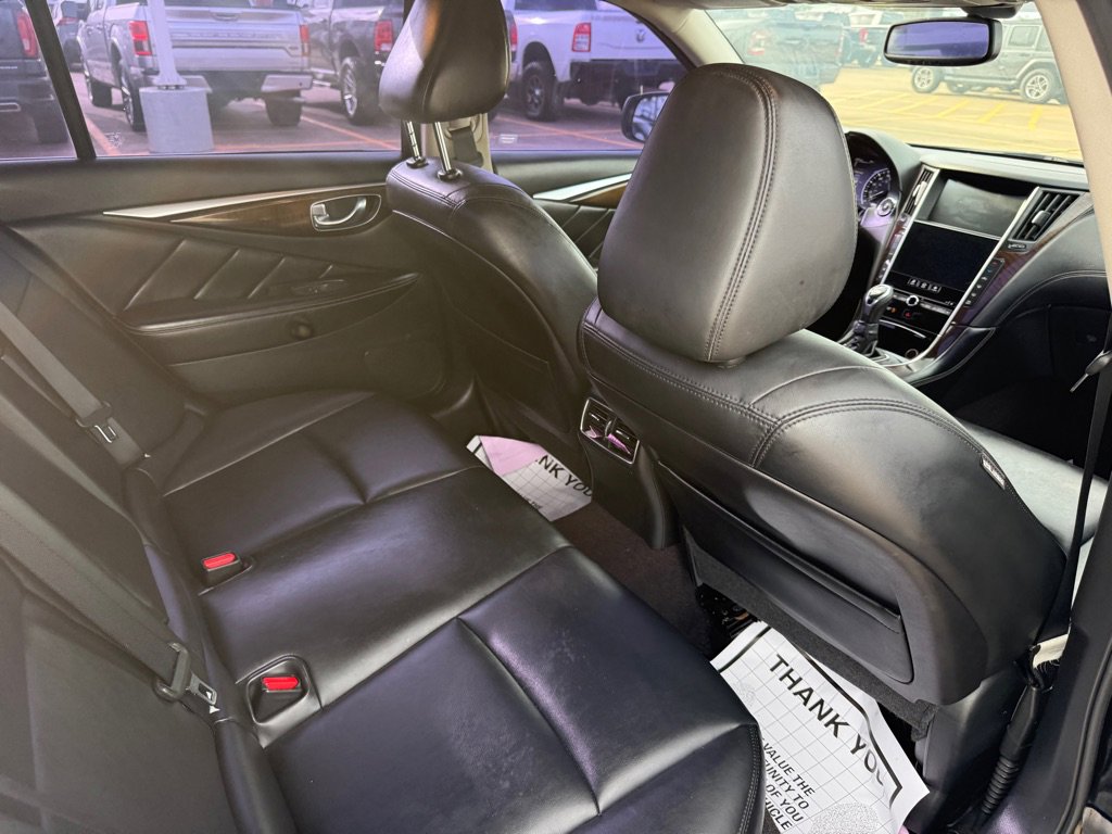 Used 2019 INFINITI Q50 Luxe RWD image 11