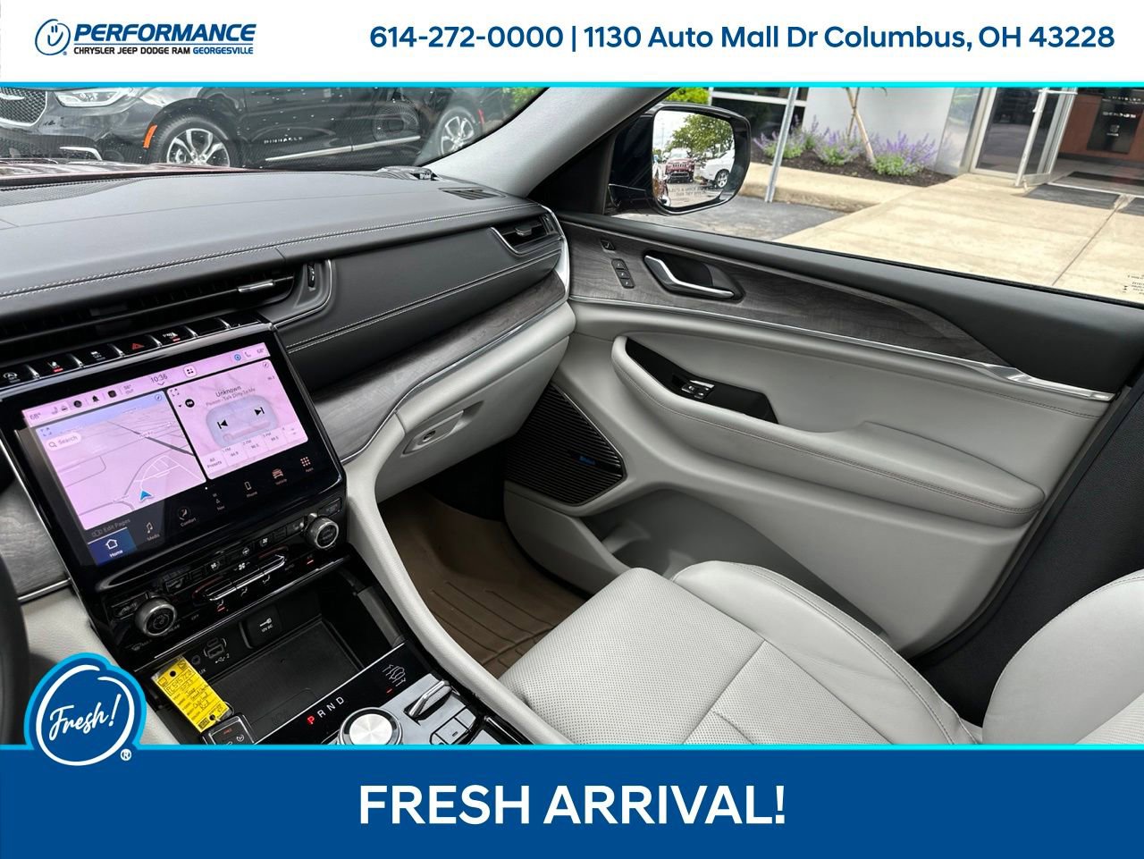 Used 2023 Jeep Grand Cherokee Overland w/ Luxury Tech Group IV AWD/4WD image 25