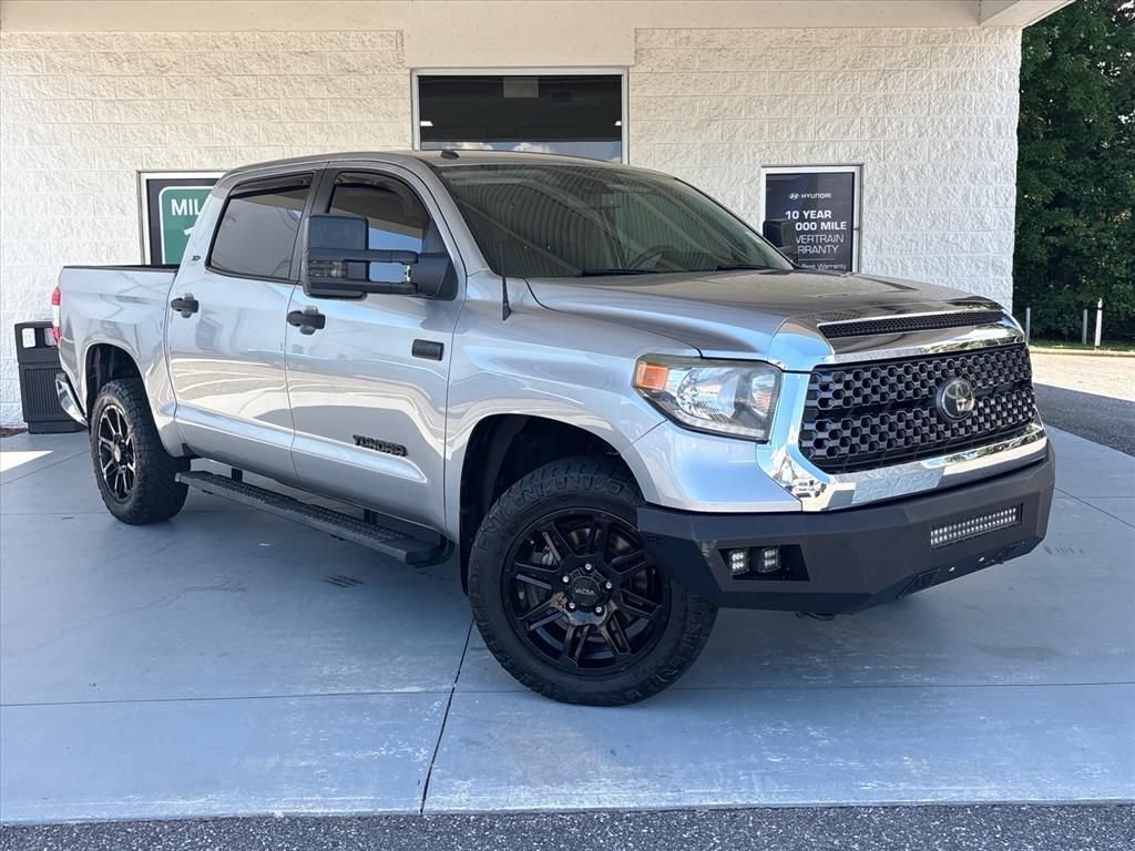 Used 2019 Toyota Tundra SR5 w/ SR5 Upgrade Package AWD/4WD image 1