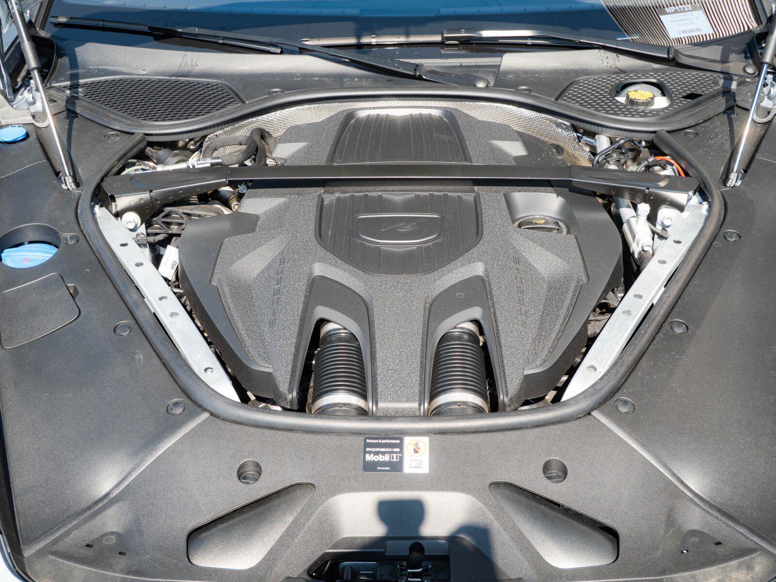 Certified 2026 Porsche Panamera 4 AWD/4WD image 35