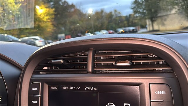 Used 2024 Kia Soul LX w/ Option Group 015 image 17