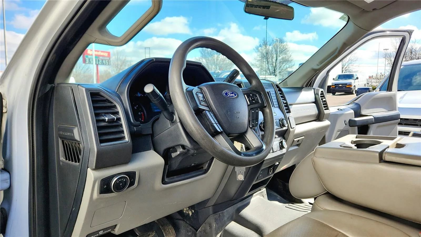 Used 2019 Ford F350 XL w/ Power Equipment Group image 23