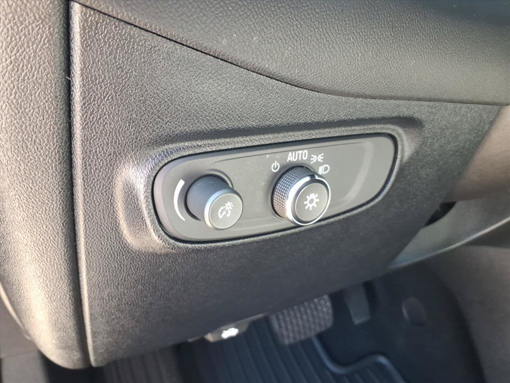 Certified 2019 Chevrolet Equinox LS FWD image 22